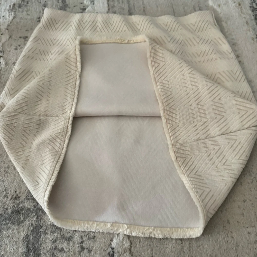 LOFT cream toned
